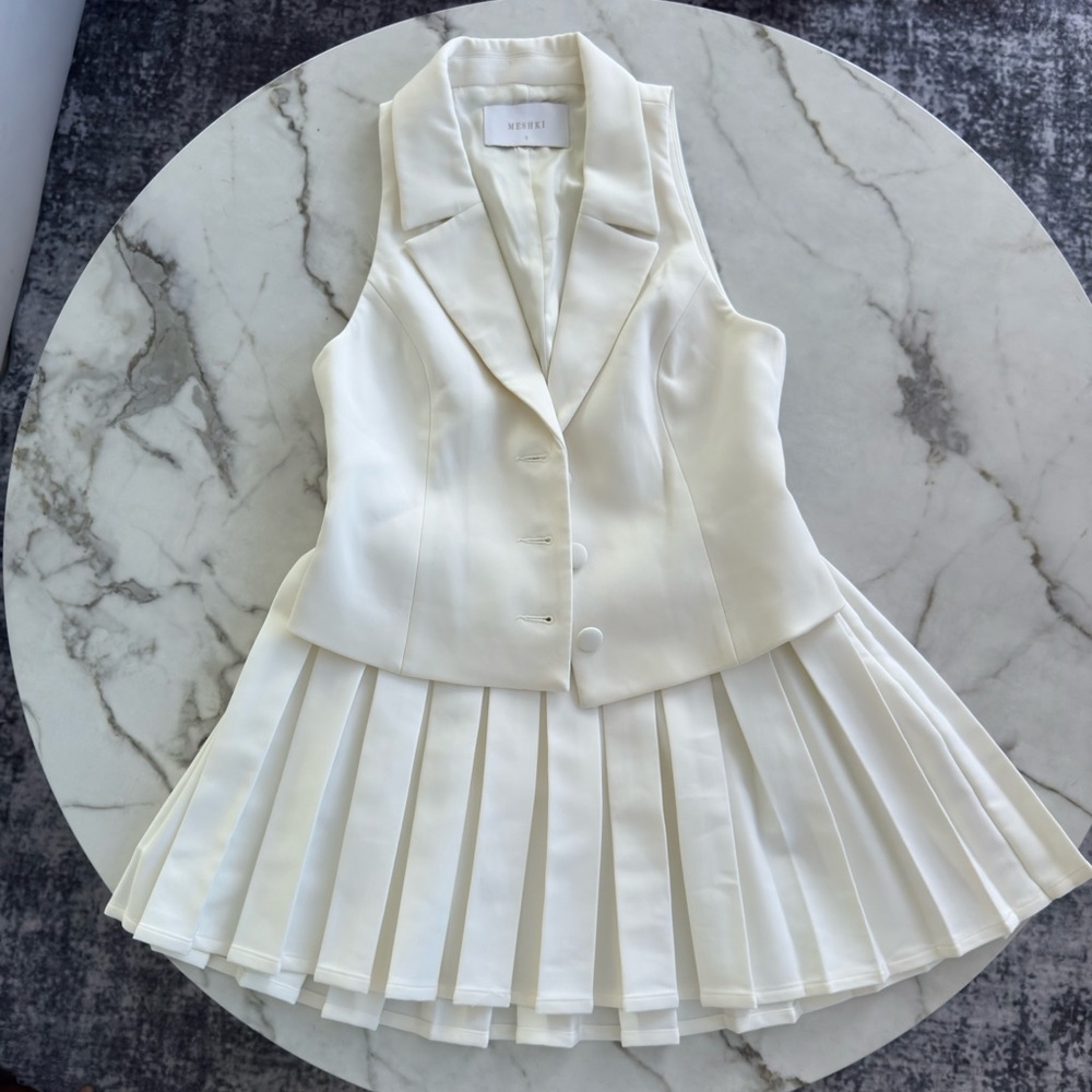 Meshki Mura Suiting Vest and Skirt set size S Ivory - Picture 5 of 12